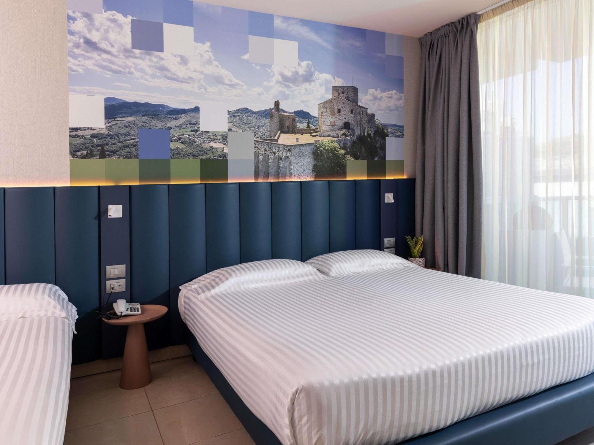 Mercure Hotel Rimini Artis Exterior photo