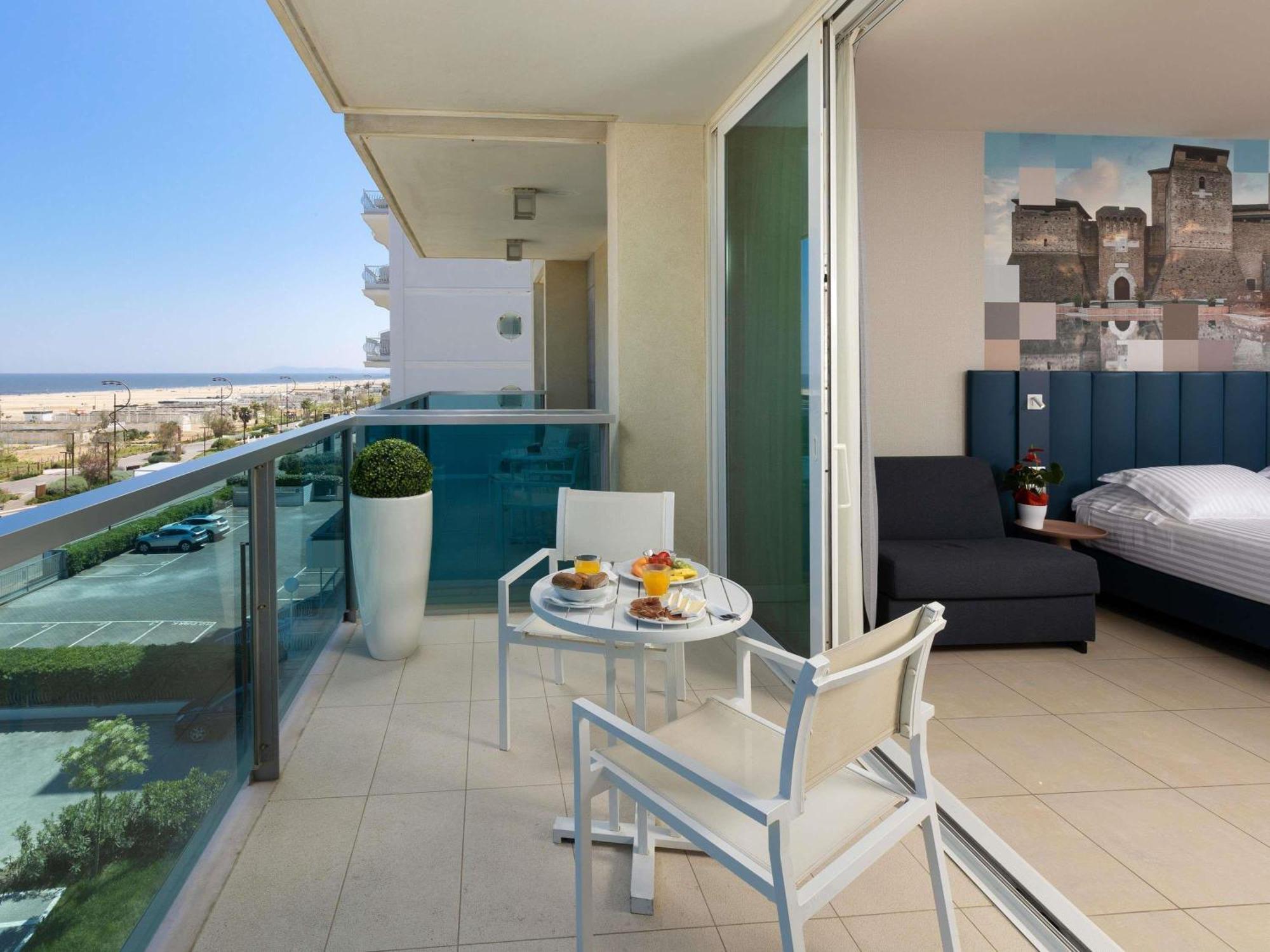 Mercure Hotel Rimini Artis Exterior photo